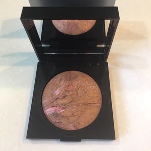 Laura Mercier baked blush bronzer